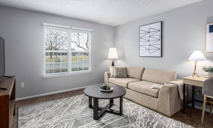 Lewis Center Wohnung | Modern Apartment in Prime Location (ID9104X76)