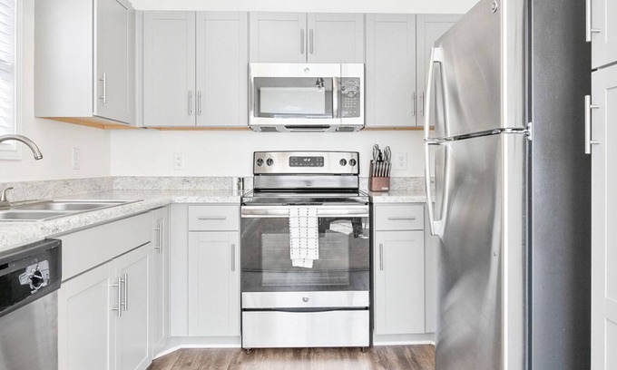 Winston - Salem Wohnung | Modern Apartment in Prime Location (ID6949X45)