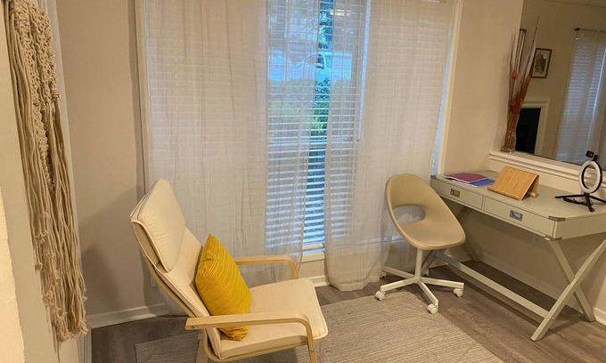 Dunwoody Wohnung | Modern Boho Spacious Apartment