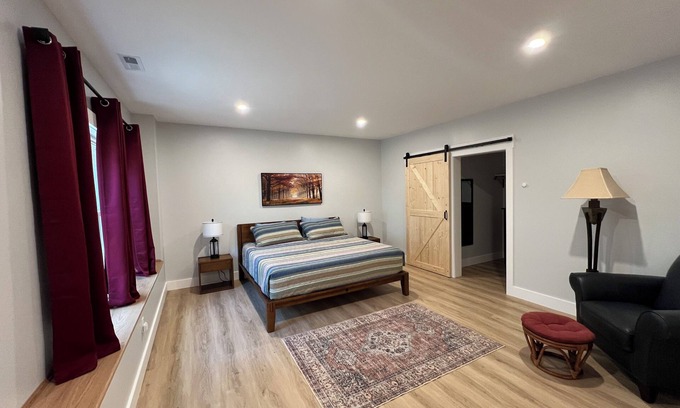Bow Wohnung | Modern Comfort in a Peaceful Setting