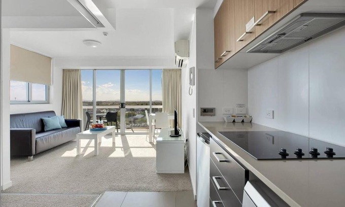 Mackay Wohnung | Modern Dual Key Apt w Pool in the heart of Mackay