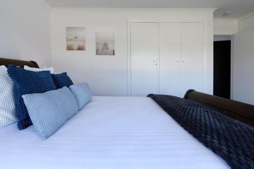 East Devonport Haus | Modern Ease in East Devonport
