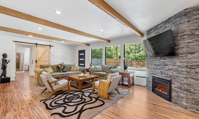 Redway Haus | Modern elegance in the redwoods, steps from the magnificent river beach