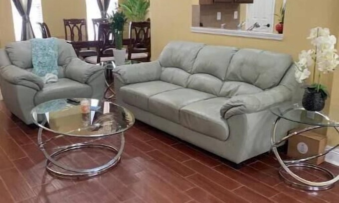 Gonzales Haus | Modern Home & covenant between Baton Rouge and New Orleans close to I-10