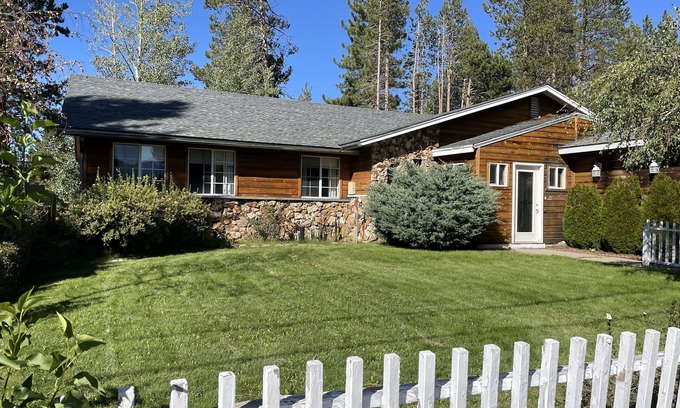 Rancho Bijou Haus | Modernes Haus, auf der Bijou-Wiese gelegen