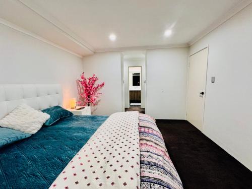 Brabham Haus | Modern King Suite on Swan Valley Doorstep