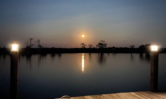 Midnight Haus | Modern Lakefront House on Wolf Lake