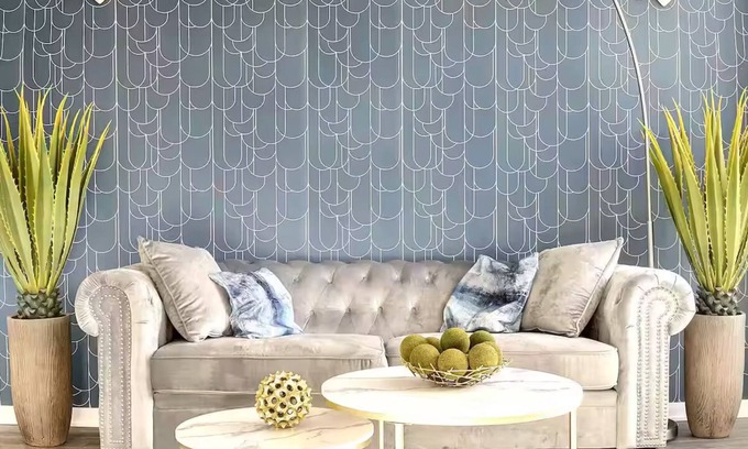 Old Town Eigentumswohnung | Modern Lux Apt, FastWi-Fi, POOL, Huge Gym, KingBed