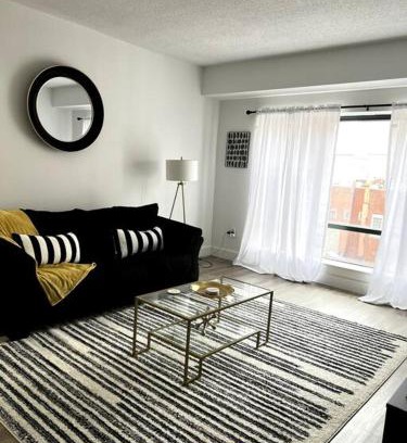 Downtown Wohnung | Modern Luxe 1BR Apt in Downtown Stamford