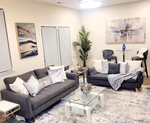 Apex Villa | Modern & Luxurious 3 Bdrm 2.5 Bath Townhome