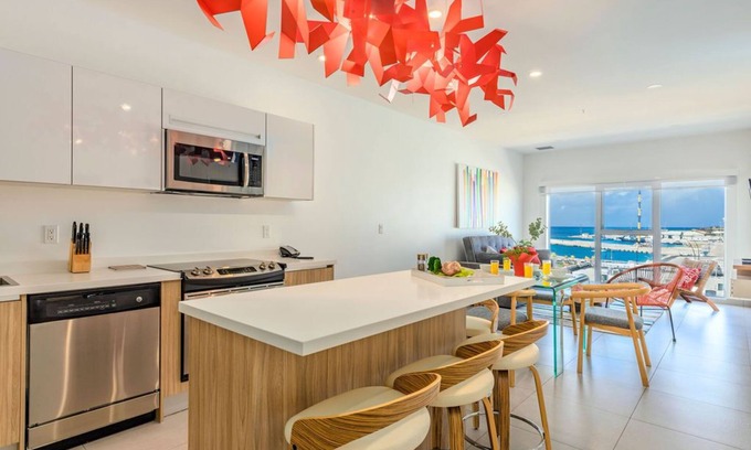 Oranjestad Eigentumswohnung | Modern Luxury 2/BR Condo with Sea View