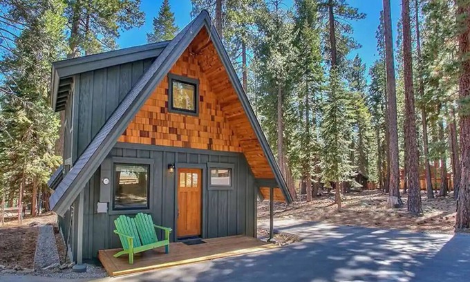 Ridgewood Kabine | Moderne Berg A-Frame