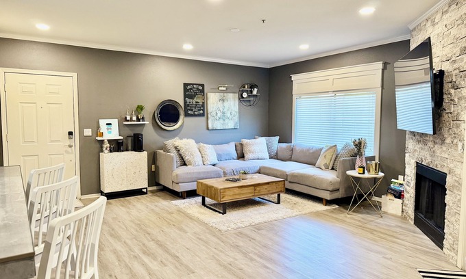 North Scottsdale Eigentumswohnung | Modern North Scottsdale Condo – Resort Style Amenities, 1st Floor Corner Unit