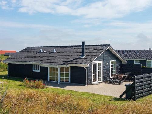 Lokken Haus | Modern Oasis in Scenic Lokken-By Traum