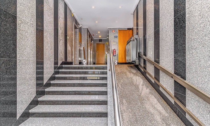 Parque das Nacoes Wohnung | Modern Oasis Stay in Lisbon