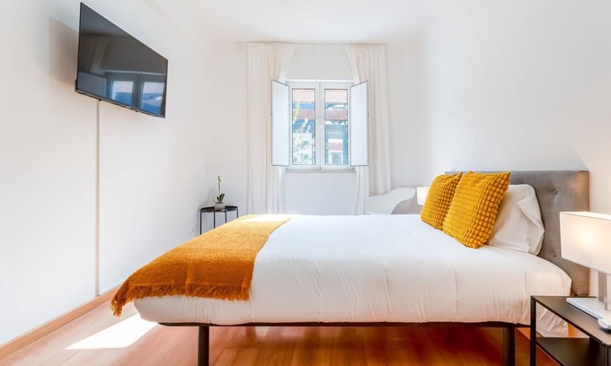Castro Marim Wohnung | Modern Retreat in Castro Marim by LovelyStay