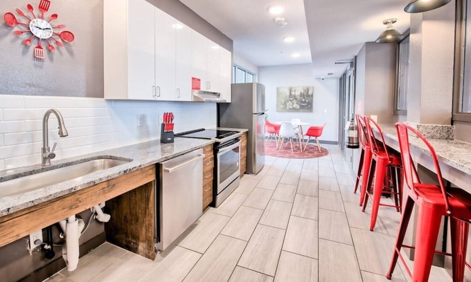 Old North Columbus Haus | âModern Tiny Studio đ Laundry Roomâşď¸ParkingđFitness GymđŞ| Extended Stay Ready