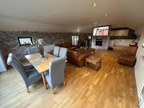 Roughton Haus | Modern upside down property with hot tub