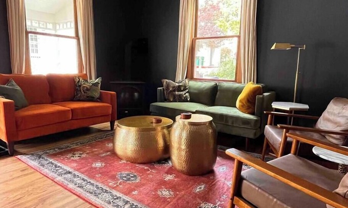 Nevada City Hotel | Modern Victorian in the heart of downtown Nevada City