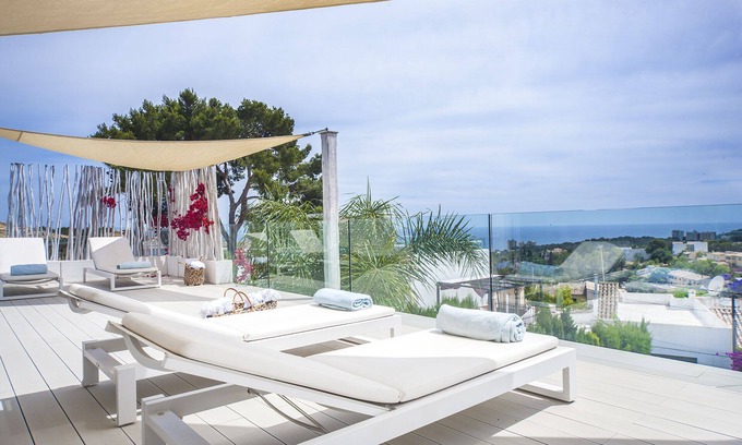Palma de Mallorca Haus | Modern white villa near palma