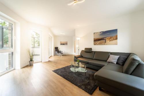 Bad Zwischenahn Wohnung | Moderne Ferienwohnung mit SUPs, Balkon und Parkplatz