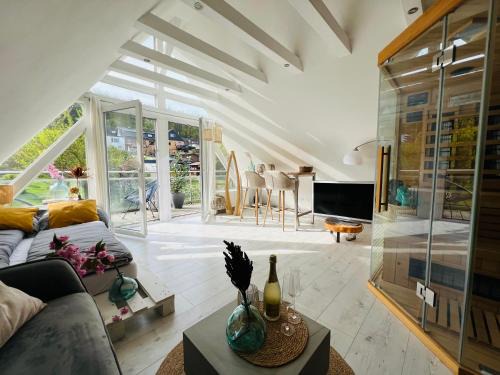 Rudinghausen Haus | Moderner Altbau mit Infrarotsauna im Grünen