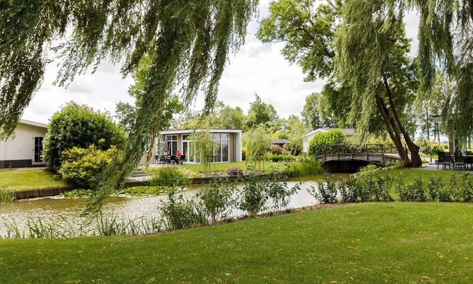De Goorn Skihütte | ✓ Module at Park Westerkogge ✓ Holiday home for 5 people ✓ Located in Berkhout (North Holland) ✓ Waterfront holiday resort ✓ Book directly at the resort