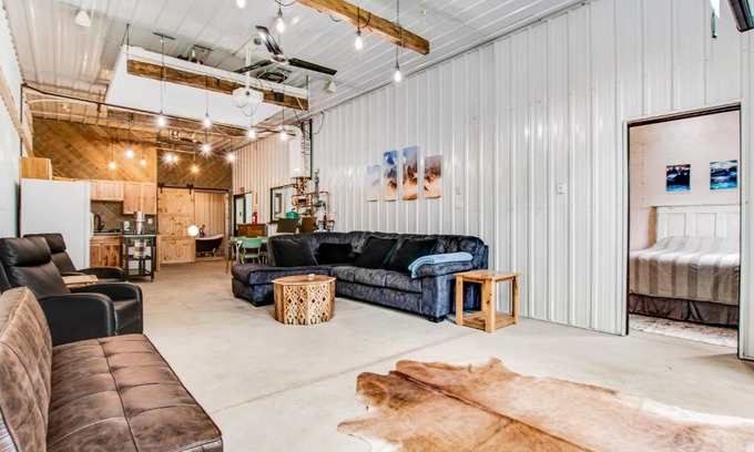 Mather Haus | Moe's Vineyard