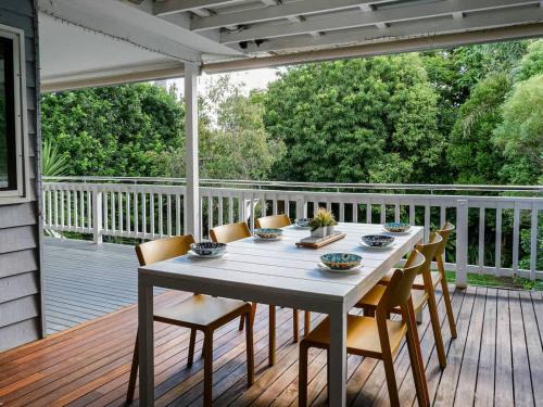 Moffat Beach Haus | Moffat Beach Gem - Steps to Surf, Trails, Cafes