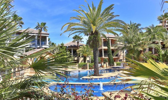 St. Tropez Haus | Monaco - Easy beach access dogs welcome gated community large pool