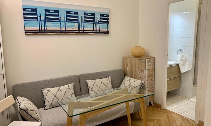 L'Annonciade Wohnung | Monaco Studio near Forum Grimaldi and Beach. Bnbrickeys.