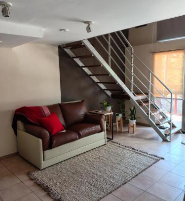 Comuna 10 Wohnung | Monoambiente en Duplex Velez Sarsfield