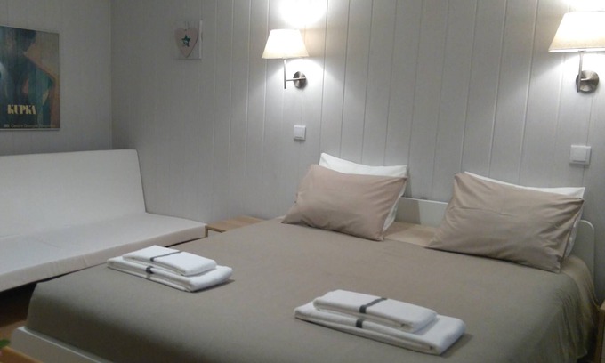 Montijo Haus | Familienzimmer-Eigenes Badezimmer-Alperce