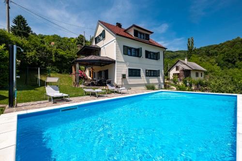 Lobor Villa | Monte Petrus