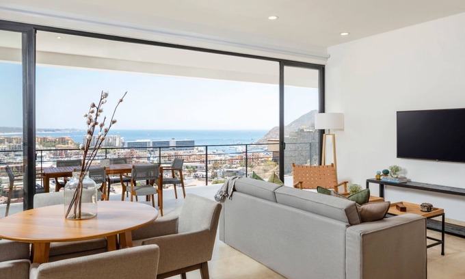 Colonia El Progreso Wohnung | Montemar 601: 2bd Condo Pool Ocean Views Gym