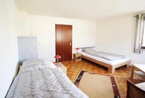 Hohenstadt Wohnung | Monteurwohnung in Hohenstadt A8, ULM, GUENSTIG, WIFI, SMART TV