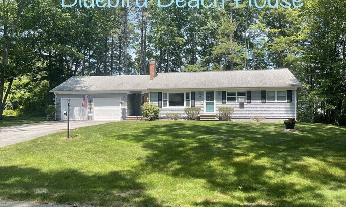 Moody Haus | Moody Beach is only a 1/2 mi walk away! Located in a Quiet Neighborhood.