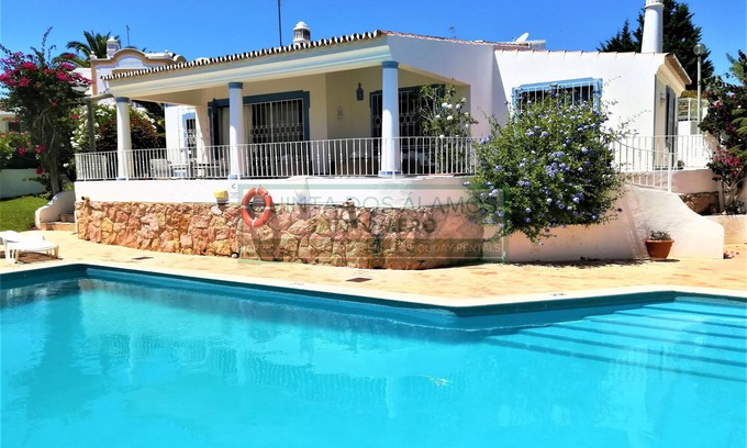 Guia Villa | Blue Villa in Guia Bereich
