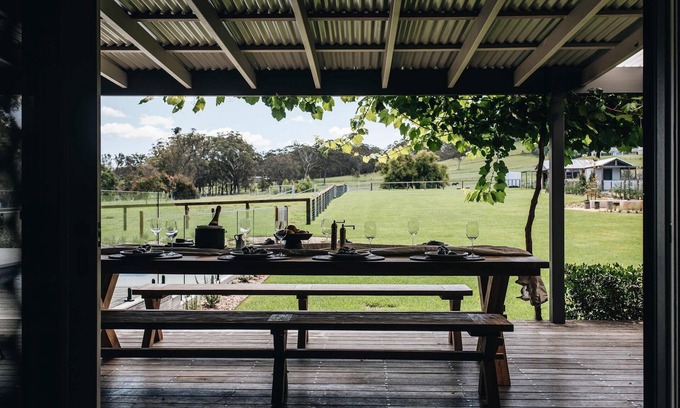 Berry Haus | Moraea Farm Suite in Berry