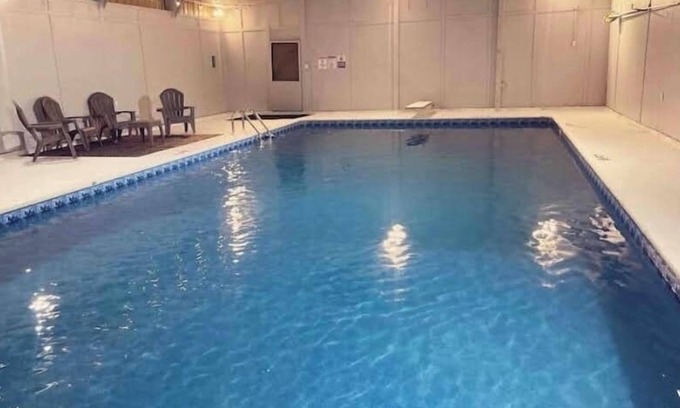 Stanton Haus | Morning View Ranch- Red River Gorge- Indoor Pool open March-Nov. Pet friendly.