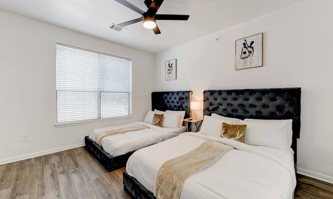 Financial District Wohnung | Mosaic 2Br/2Ba Apt in DTAT