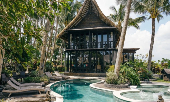 Kerambitan Villa | Most Exotic Beachfront Villa Keong