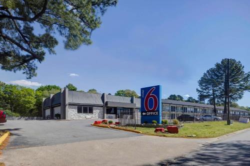 North Little Rock Hotel | Motel 6 North Little Rock, AR-JFK Blvd