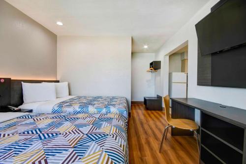 Port Allen Hotel | Motel 6-Port Allen, LA - Baton Rouge