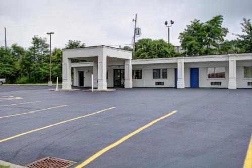 Richfield Hotel | Motel 6-Richfield, OH
