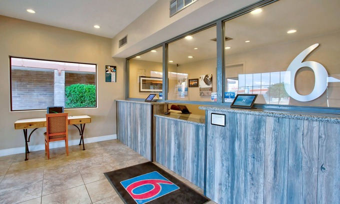Willcox Hotel | Motel 6 Willcox, AZ