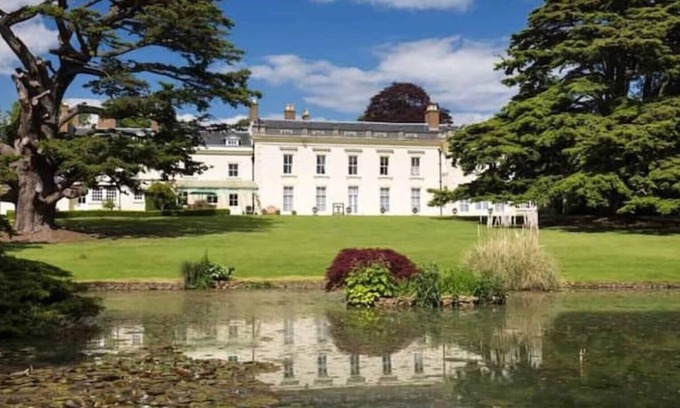 Northampton Haus | Moulton Grange Country Estate