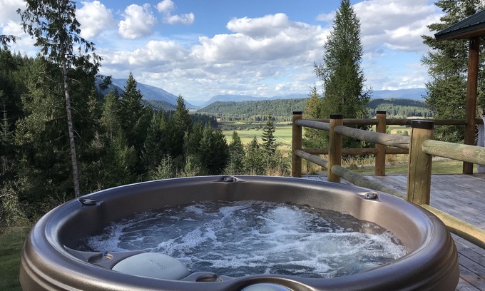 Boundary County Kabine | Mountain cabin with HOT TUB and Amazing View!!