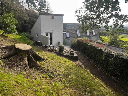 Nantgarw Wohnung | Mountain Lodge with magical views