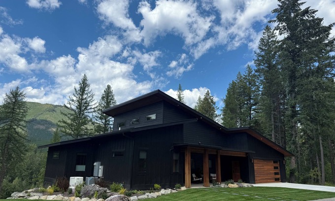 West Glacier Haus | Mountain Modern River Retreat one mile from Glacier Park & 30 mi from Whitefish!
